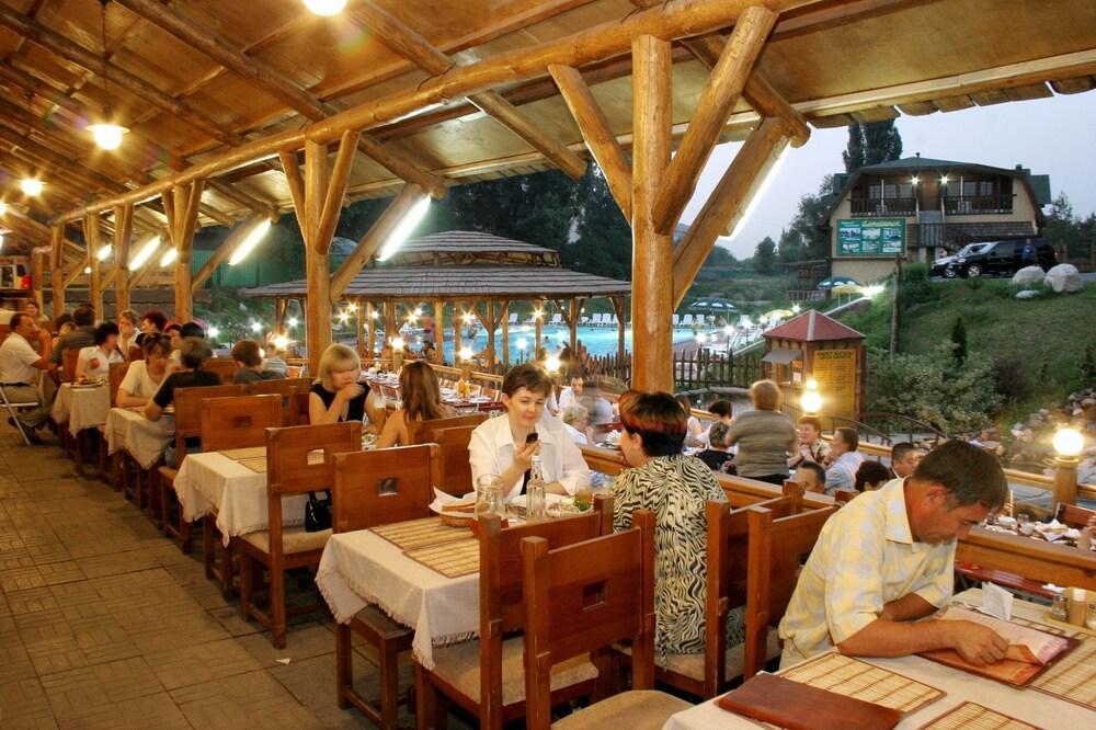 Saraishyq Hotel Almaty Restaurant foto