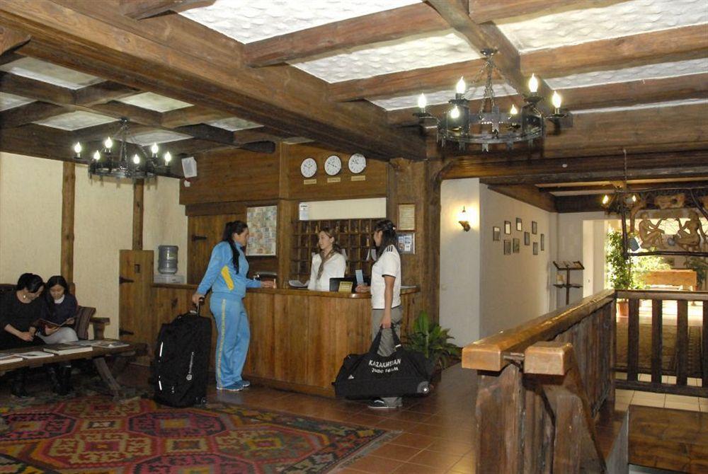 Saraishyq Hotel Almaty Exterior foto