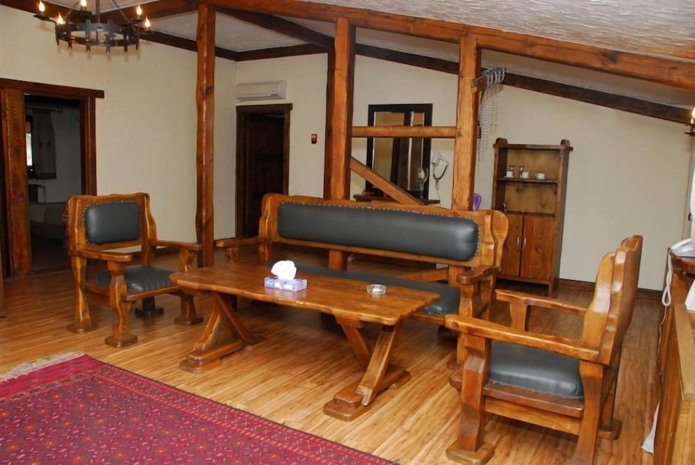 Saraishyq Hotel Almaty Interior foto